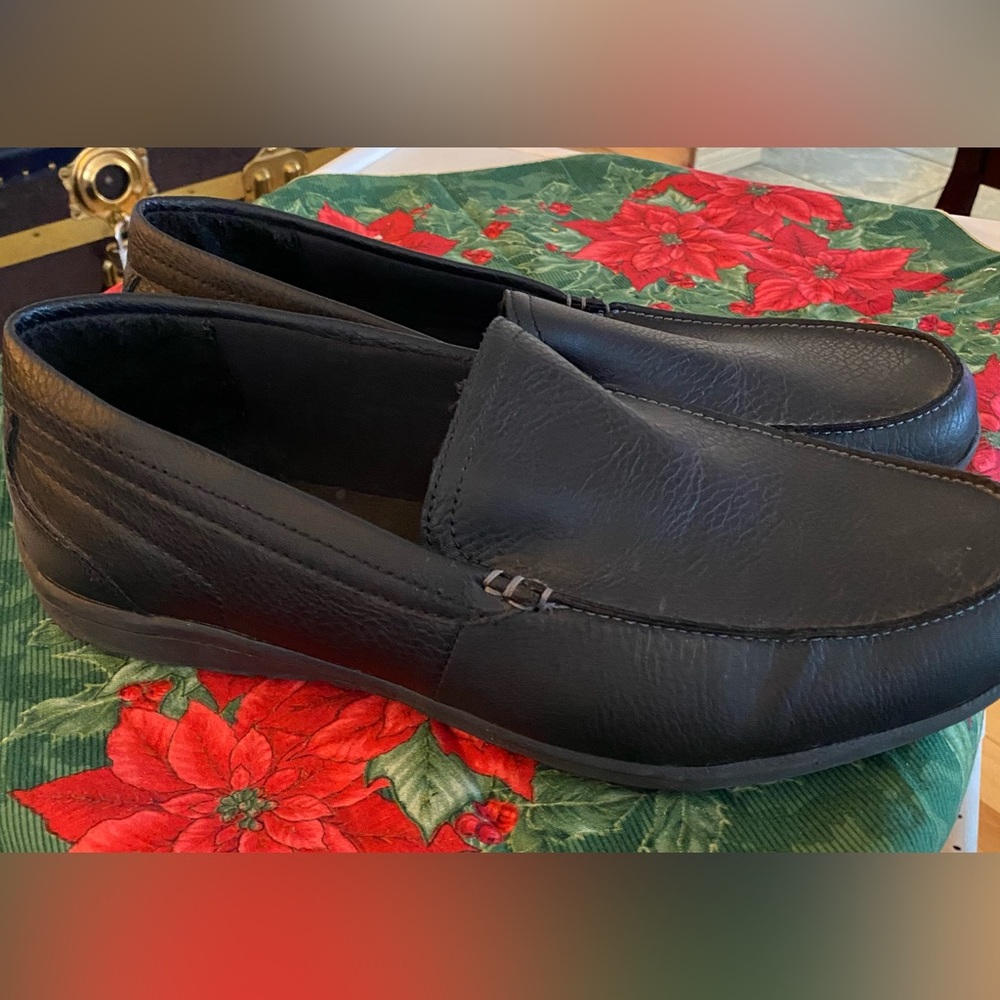 Basic Men’s Loafers